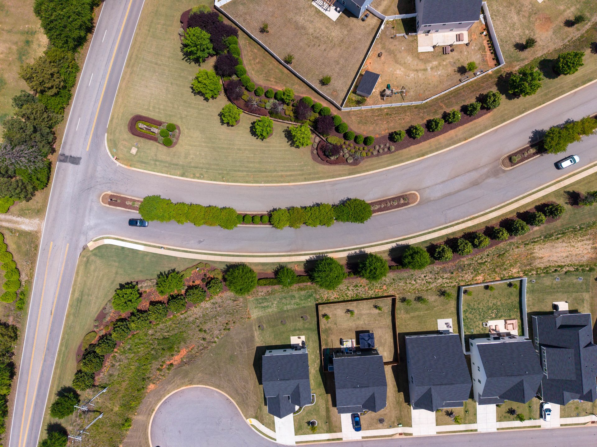 01 - Entrance Road - Top-Down Overview
